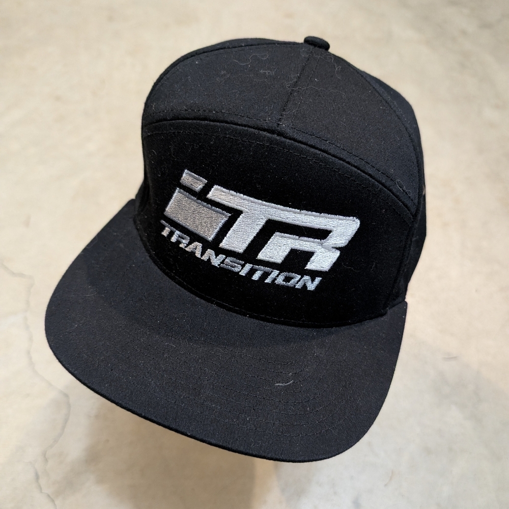 TR Transition 5 Panel Hat Black Strap Back Unisex